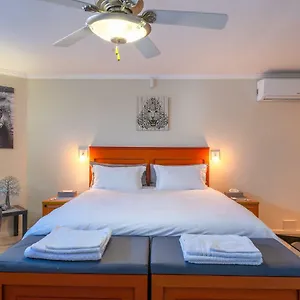 pro-monis-guesthouse.hotels-capetown.com/